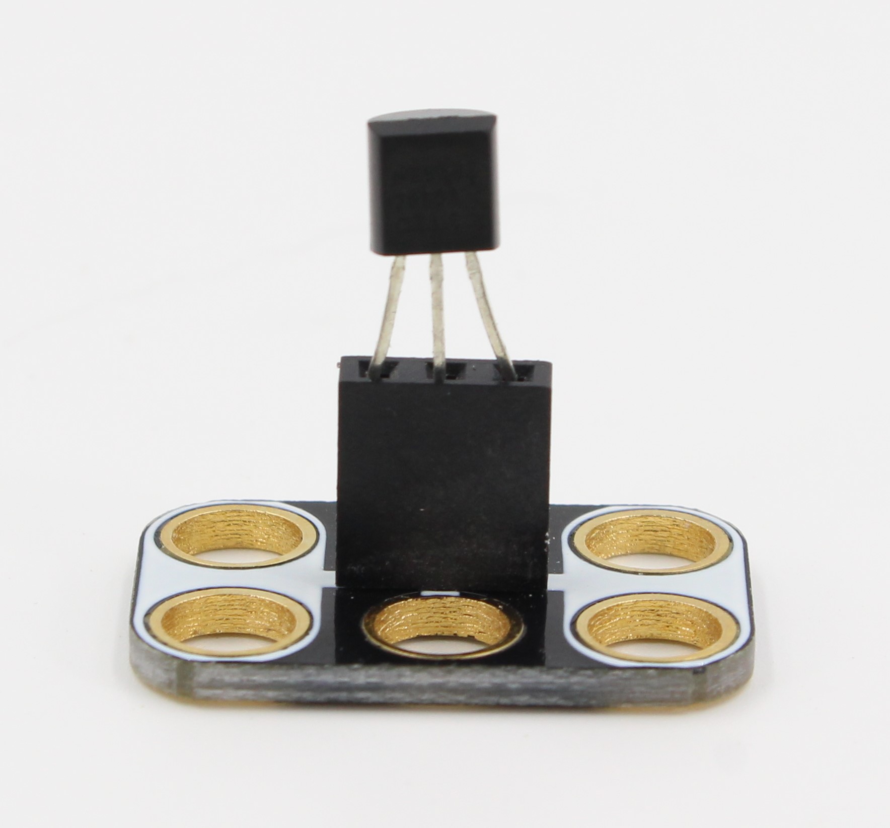A 2950 regulator for 3.3V. A 2950 regulator for 3.3V.